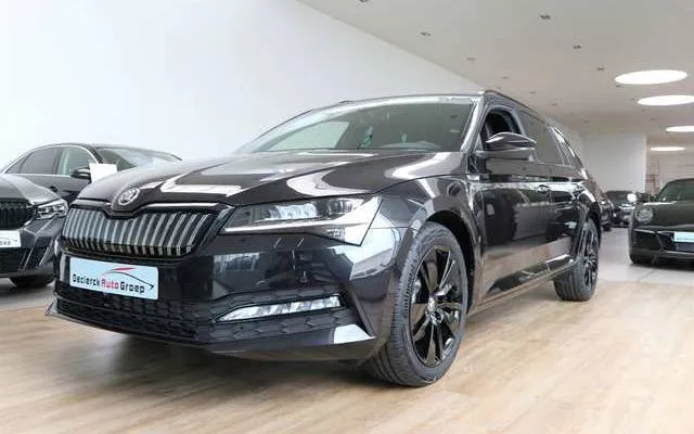 Skoda Superb 1.4TSI PLUGIN HYBRID iV*DSG*SPORTLINE*37G/KM*STOCK Image 2