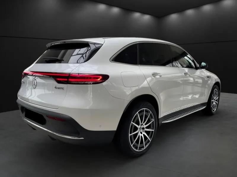 Mercedes-Benz EQC 400 4Matic =AMG Line= Distronic Гаранция Image 3